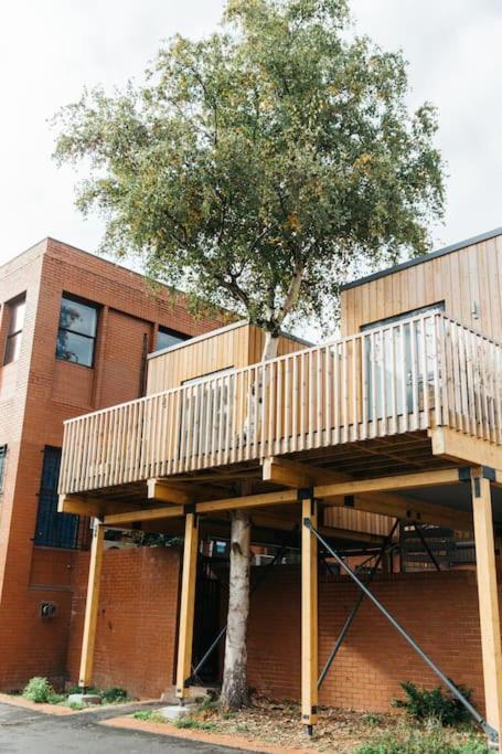 Delores Eco-pod / Treehouse, Walk To Cabot Circus Appartamento